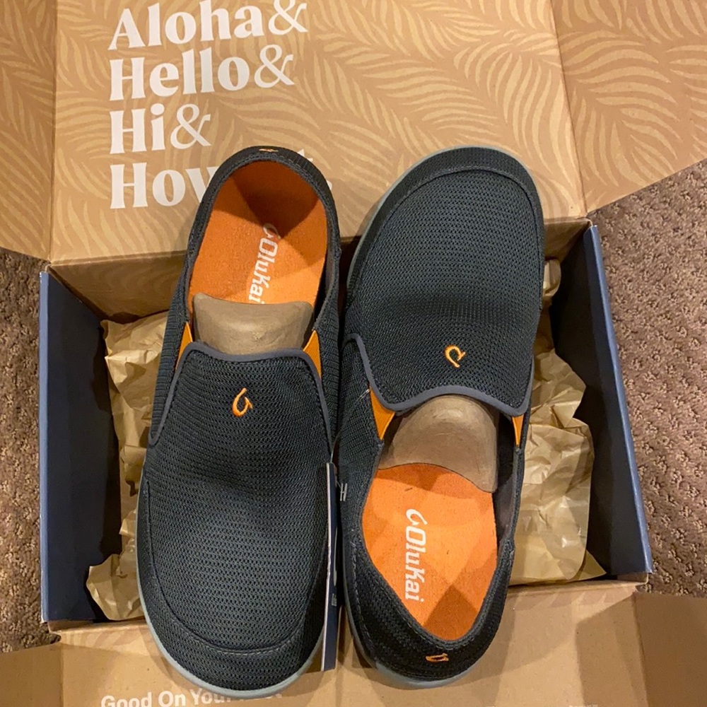 OluKai Nohea mesh slip on